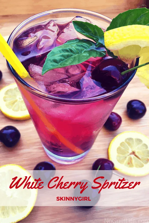 Look here, Skinnygirl bartenders! I've got a recipe for White Cherry Spritzers. This is a Skinnygirl inspired cocktail to celebrate back to school. #whitecherryspritzer #drinkrecipes #backtoschool #skinnydrink #recipes #drinks