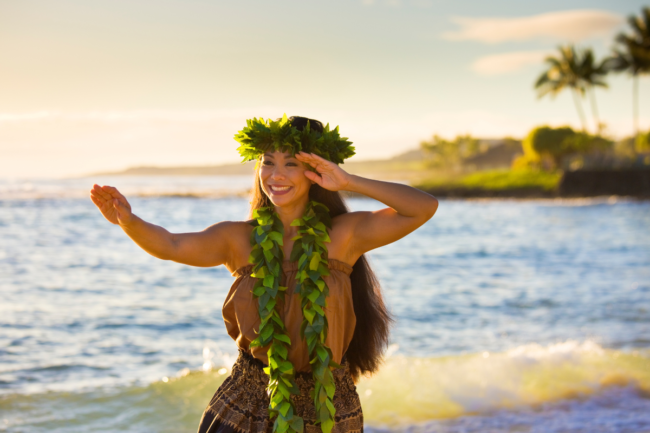 hula dancer: choosing the best hawaiian island for your family vacation.
