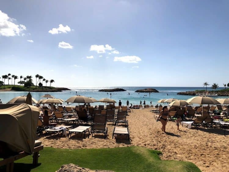 Visiting?Aulani Resort & Spa in Hawaii was a dream come true for me! It combined both my love of Disney and love of the Hawaiian Islands in one perfect location. Here's?Disney's Aulani Resort & Spa in Hawaii Review From a First Timer. 
