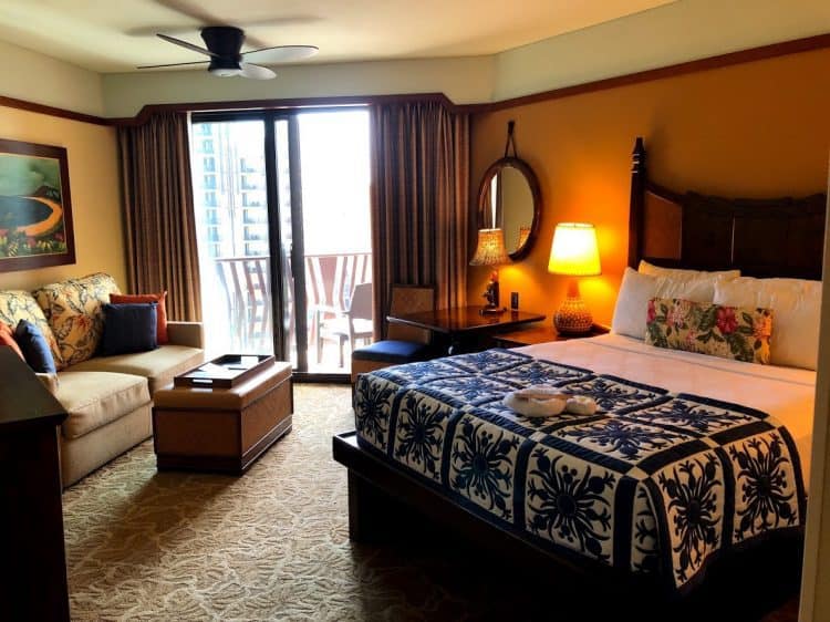 Visiting?Aulani Resort & Spa in Hawaii was a dream come true for me! It combined both my love of Disney and love of the Hawaiian Islands in one perfect location. Here's?Disney's Aulani Resort & Spa in Hawaii Review From a First Timer. 