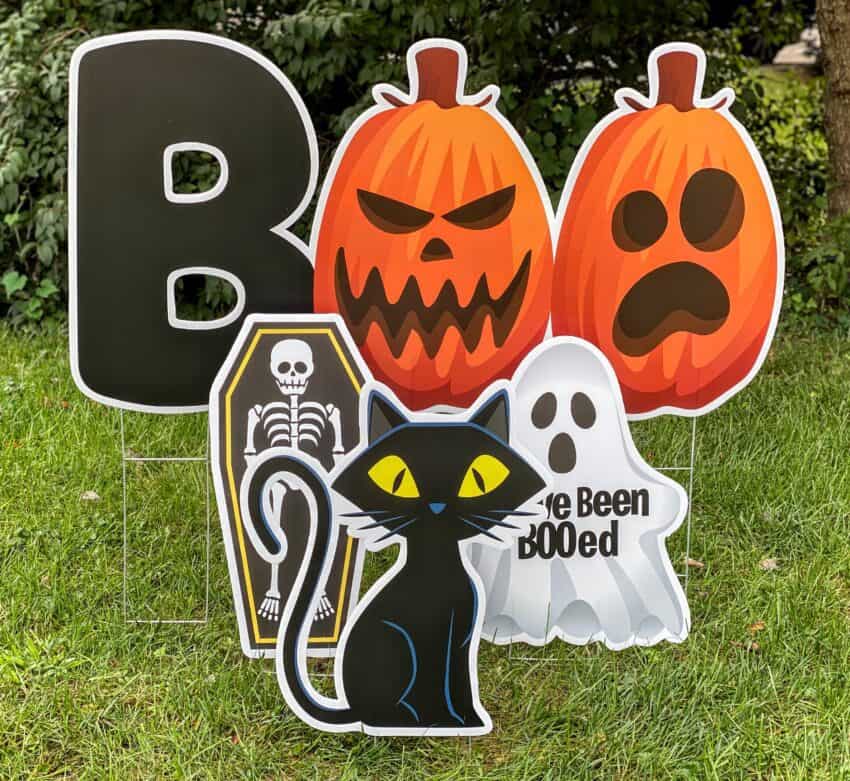 new ideas for halloween BOO yard cards