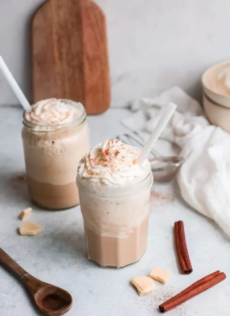 White-Chocolate-Frappuccino-valentine latte ideas